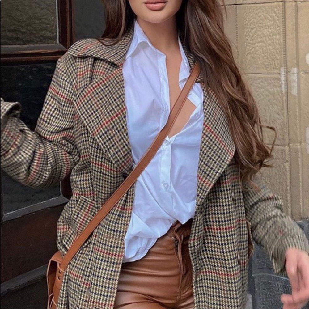 Sherlock oversized trenchcoat versatile